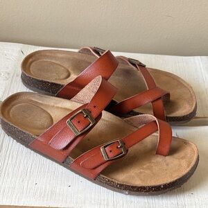 Time and Tru Brown Leather Sandals with Buckle Straps
